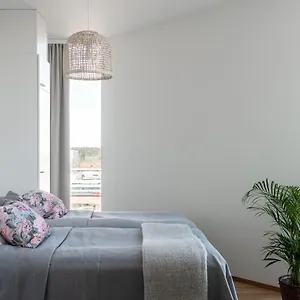 Sleepwell Itaekeskus, Close To Metro Apartment
